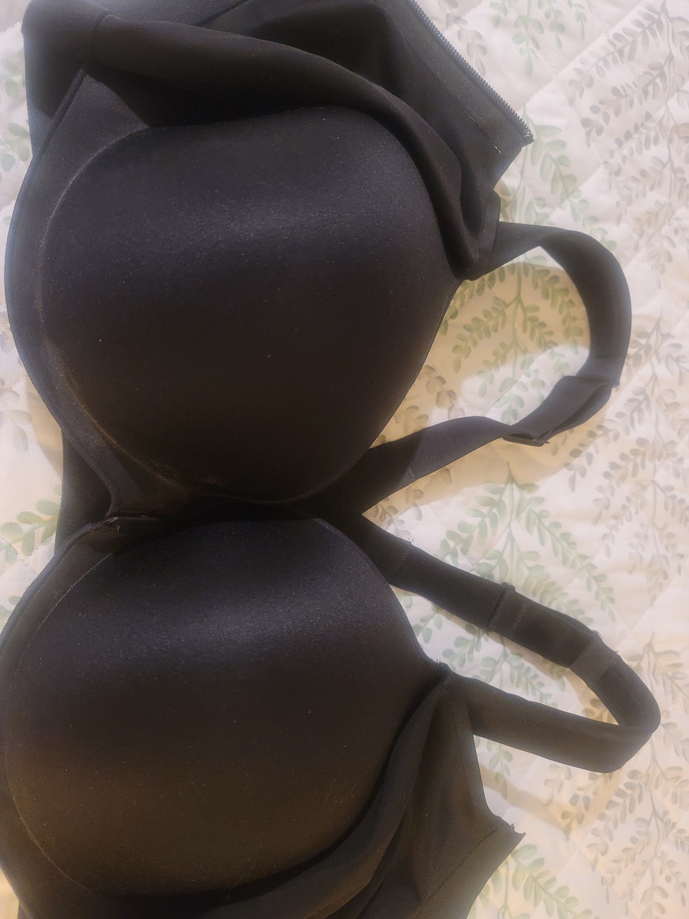 NEW NWT Black Women's VS Sports Bra - Smooth Molded Cups 36DD